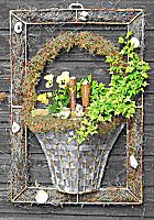 Loden figuren doen het goed in de tuin